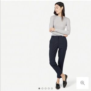 [NEW] The Italian GoWeave Crop Trouser in Navy